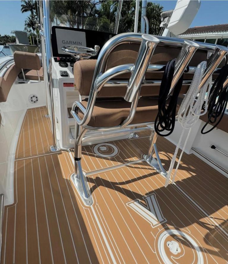 Coastal boating photograph from the source design