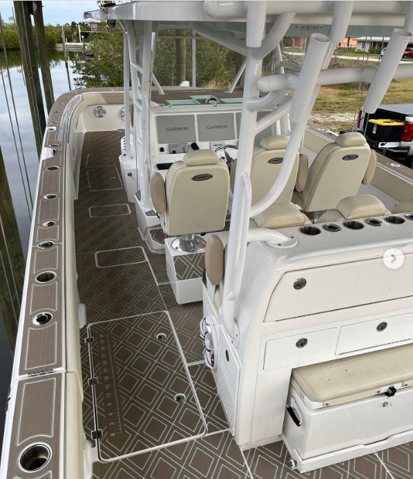 Custom SeaDek installed by local Certified SeaDek Installers, MarineDex